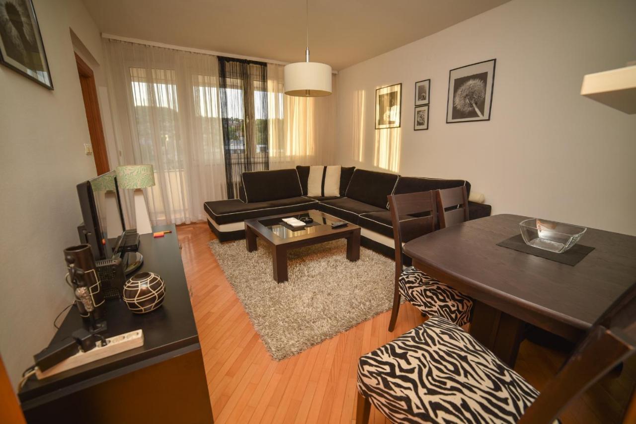 Apartman Mila ซาราเยโว ภายนอก รูปภาพ